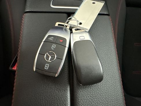 Certified 2023 Mercedes-Benz GLA 250 image 33