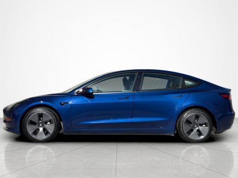 Used 2021 Tesla Model 3 Standard Range Plus RWD image 2