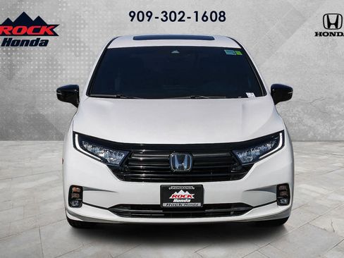 Certified 2023 Honda Odyssey Sport image 2