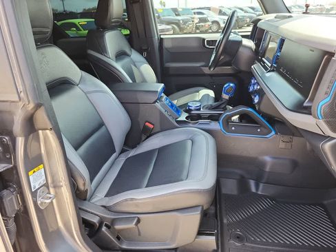 Used 2023 Ford Bronco Black Diamond AWD/4WD image 22