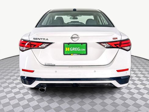 Used 2024 Nissan Sentra SR w/ SR Premium Package image 8