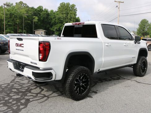 Used 2025 GMC Sierra 1500 Elevation w/ Elevation Premium Package AWD/4WD image 8