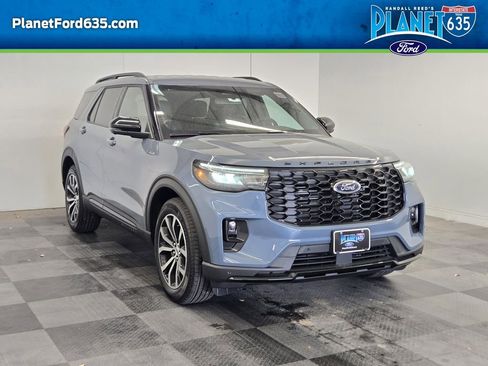 New 2026 Ford Explorer ST-Line w/ Premium Package RWD image 2