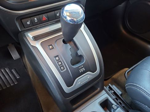 Used 2016 Jeep Compass Latitude image 16