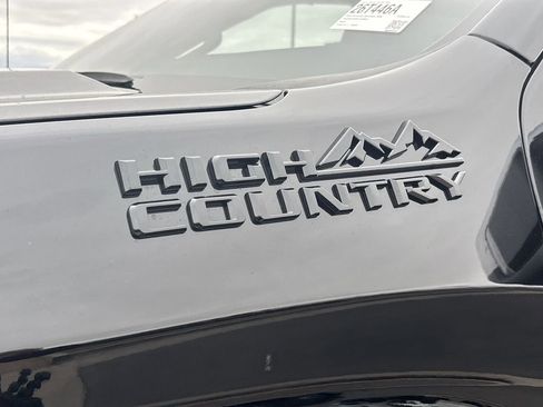 Used 2024 Chevrolet Silverado 1500 High Country w/ Technology Package image 31