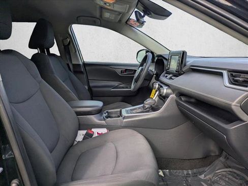 Certified 2020 Toyota RAV4 LE image 19