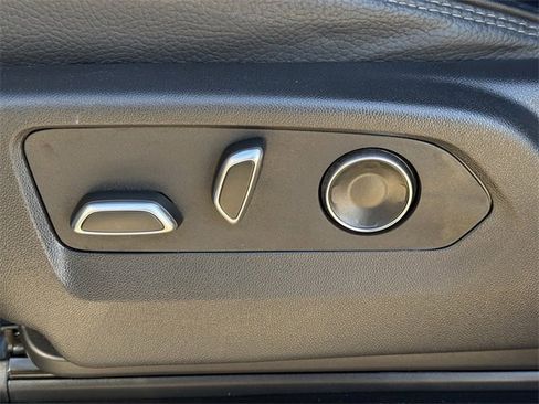 Certified 2025 GMC Yukon Denali image 26