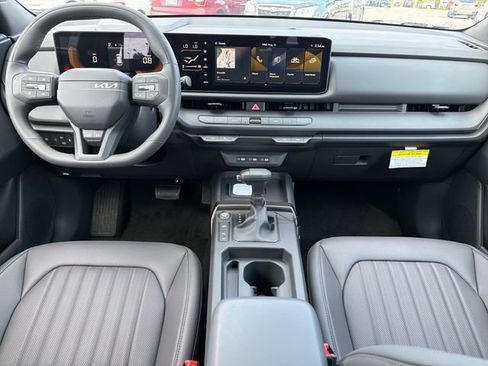 New 2027 Kia Seltos X-Line S w/ X-Line S Premium Package AWD/4WD image 9