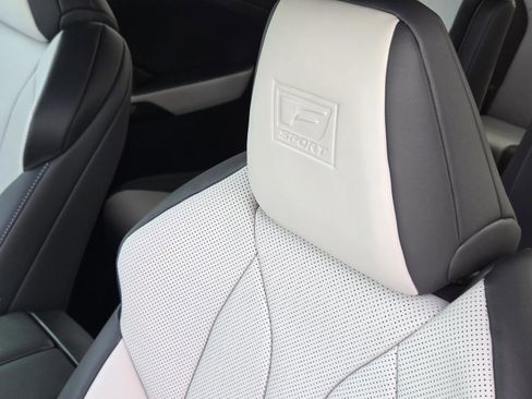 New 2026 Lexus TX 500h AWD image 17