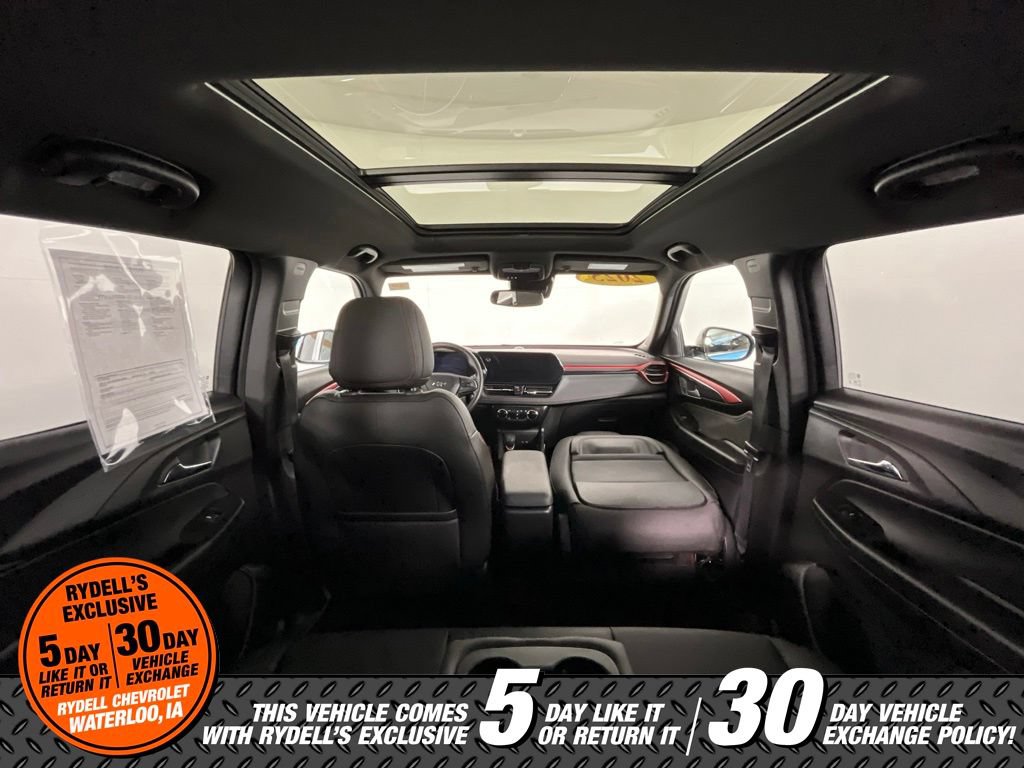 Used 2025 Chevrolet TrailBlazer RS w/ Convenience Package AWD/4WD image 8