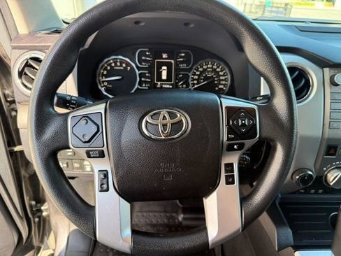 Used 2021 Toyota Tundra SR5 w/ SR5 Upgrade Package AWD/4WD image 27