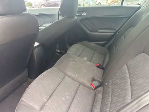 Used 2016 Kia Forte LX FWD image 9