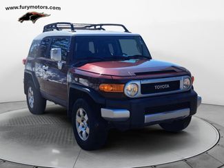 Used 2007 Toyota FJ Cruiser Base video 1