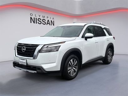 New 2025 Nissan Pathfinder SL