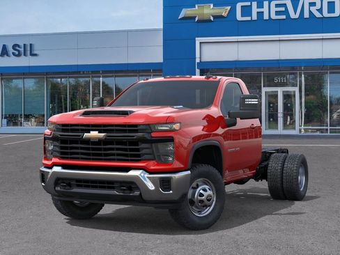 New 2026 Chevrolet Silverado 3500 W/T w/ WT Convenience Package AWD/4WD image 6