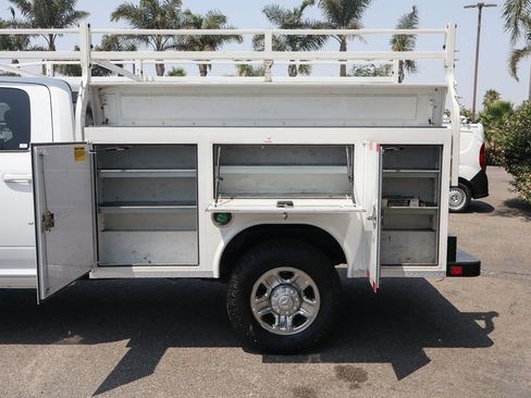 Used 2021 RAM 3500 Big Horn image 12