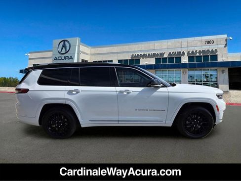 Used 2022 Jeep Grand Cherokee L Summit w/ Advanced Protech Group IV AWD/4WD image 7