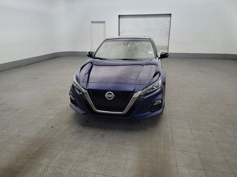 Used 2021 Nissan Altima 2.5 SR w/ SR Premium Package FWD image 15
