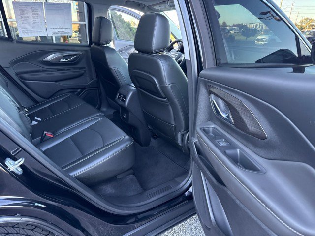 Used 2023 GMC Terrain SLT w/ Tech Package FWD image 29