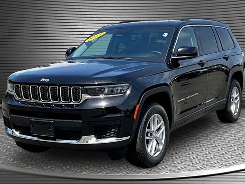 Used 2023 Jeep Grand Cherokee L Laredo w/ Luxury Tech Group I AWD/4WD image 3