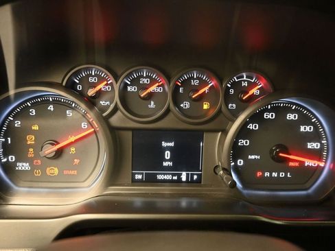 Used 2020 Chevrolet Silverado 1500 Custom w/ Custom Value Package image 10