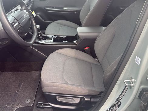 Used 2025 Kia K4 FWD image 11
