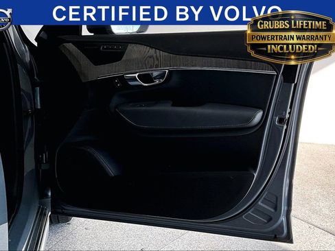 Used 2023 Volvo XC90 B6 Ultimate w/ Lounge Package AWD/4WD image 22