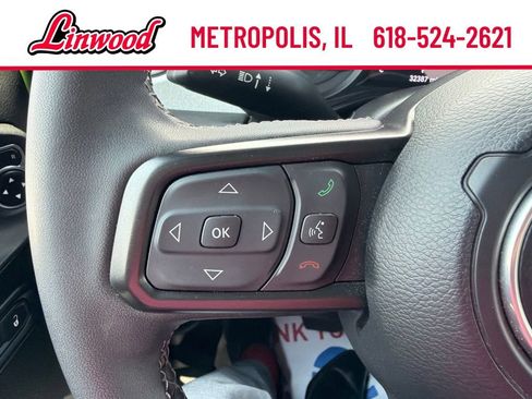 Used 2025 Jeep Wrangler Sport AWD/4WD image 16