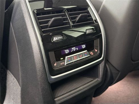 New 2026 BMW X5 sDrive40i w/ Climate Comfort Package RWD image 52