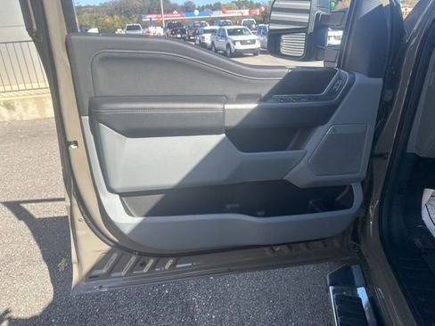 New 2026 Ford F250 XLT w/ XLT Premium Package RWD image 11