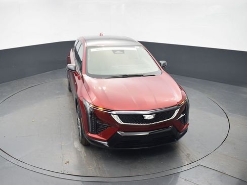 Certified 2025 Cadillac Optiq Sport 2 w/ LPO, Floor Liner Package image 44