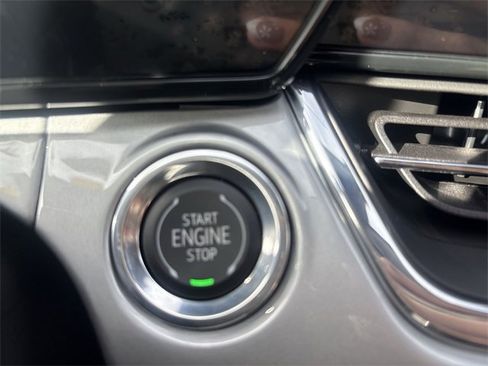 New 2026 Chevrolet Trax LT image 17