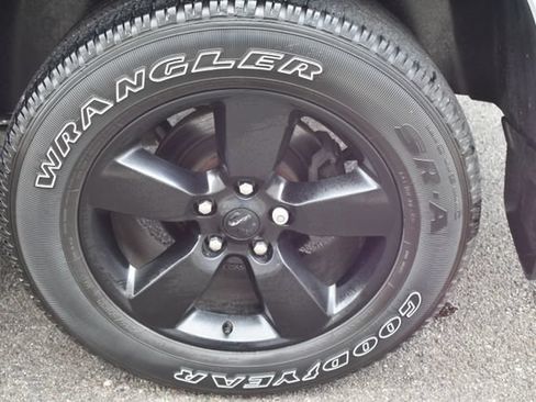 Used 2022 RAM 1500 Express w/ Wheel & Sound Group AWD/4WD image 46