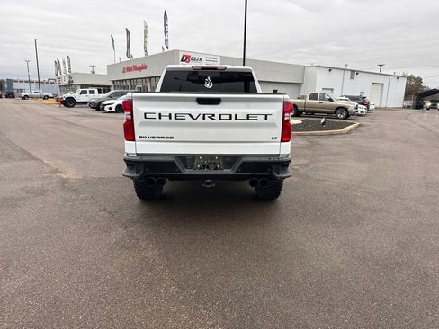 Used 2024 Chevrolet Silverado 1500 LT Trail Boss w/ LT Trail Boss Premium Package image 8