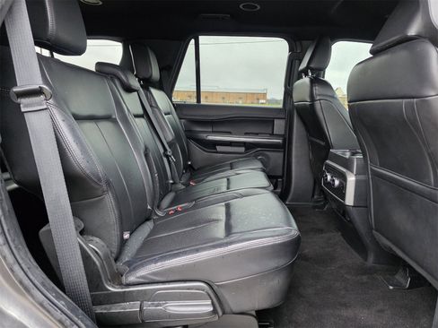 Used 2021 Ford Expedition XLT image 26