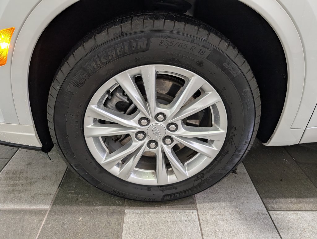 Used 2024 Cadillac XT6 Luxury AWD/4WD image 7
