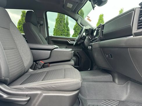 Used 2024 Chevrolet Silverado 1500 RST AWD/4WD image 29