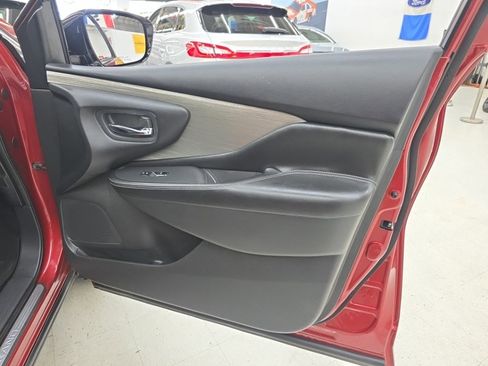 Used 2015 Nissan Murano S w/ Navigation Package AWD/4WD image 12