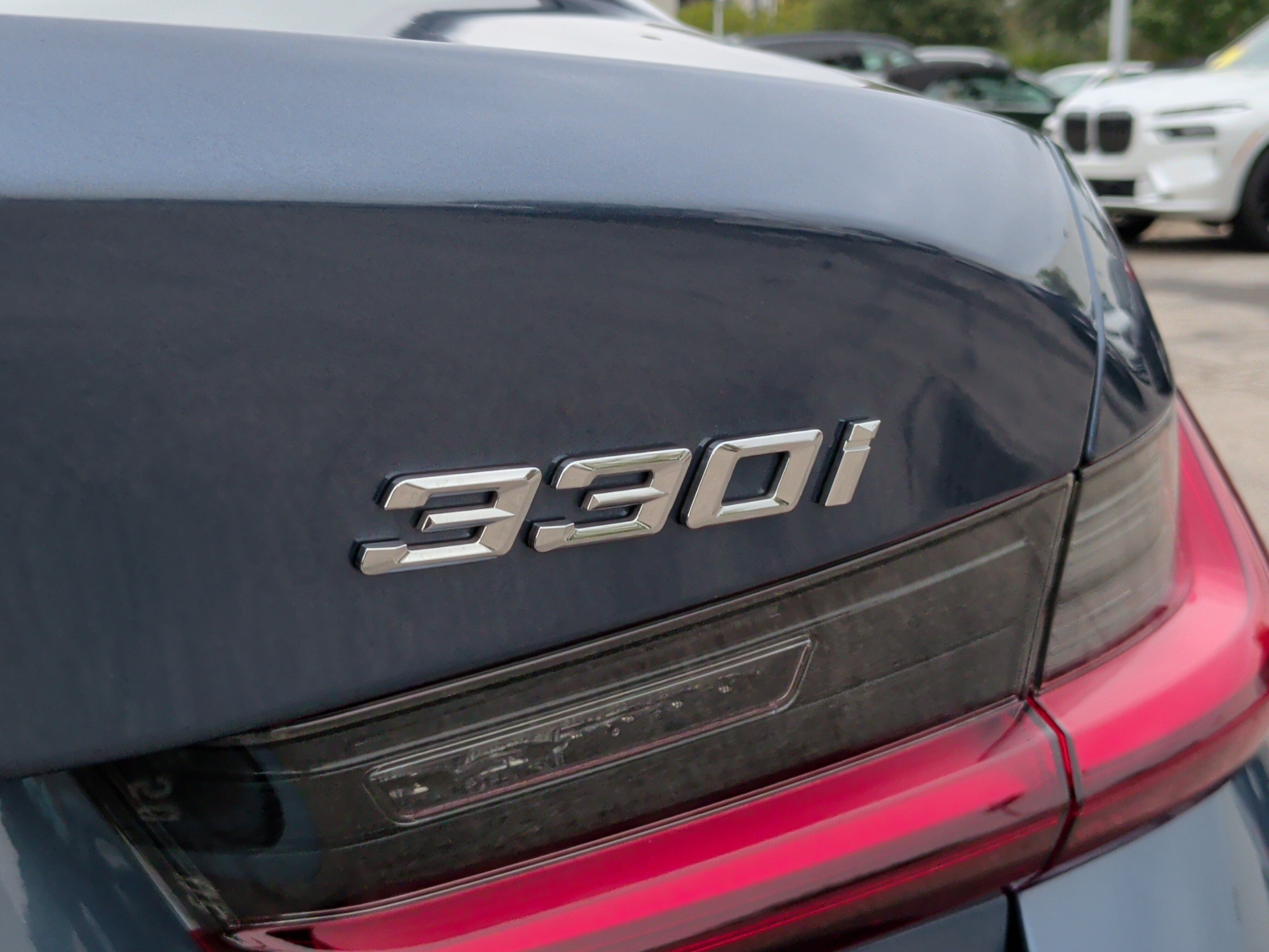Used 2025 BMW 330i Sedan RWD image 11