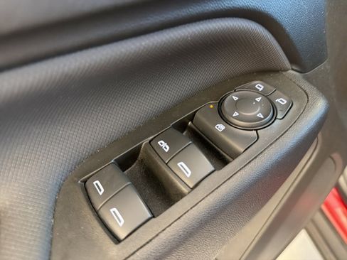 Used 2022 Chevrolet Equinox RS image 32