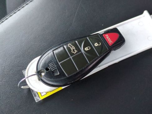 Used 2010 Dodge Charger SXT image 33