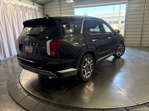 Used 2024 Hyundai Palisade Limited AWD/4WD image 5