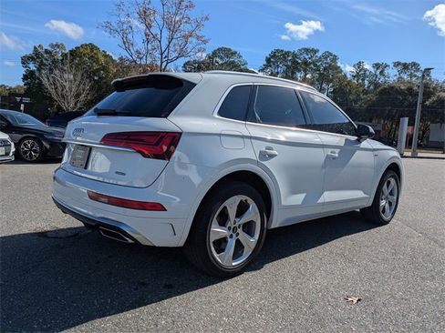 Used 2023 Audi Q5 2.0T Premium Plus w/ Premium Plus Package image 2