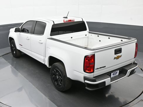 Used 2020 Chevrolet Colorado LT AWD/4WD image 30