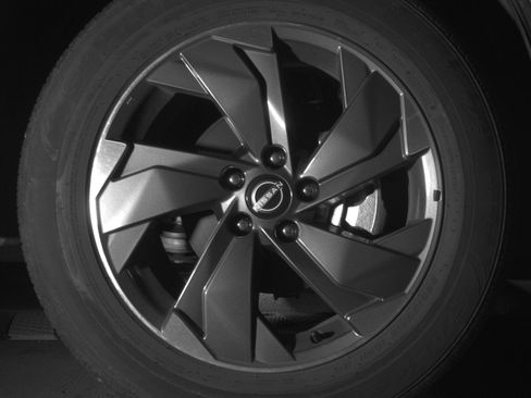 Used 2025 Nissan Rogue SV image 13