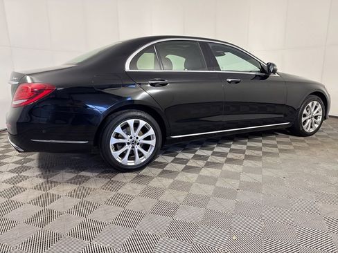 Used 2019 Mercedes-Benz E 300 4MATIC image 7