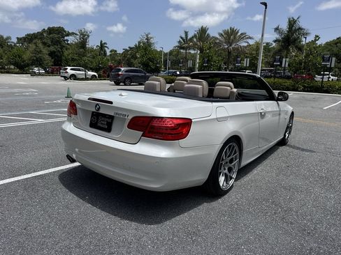 Used 2012 BMW 328i Convertible RWD image 3
