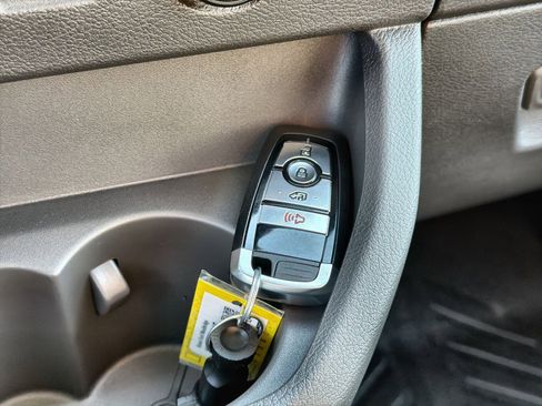 New 2026 Ford Transit 250 148 Medium Roof image 35