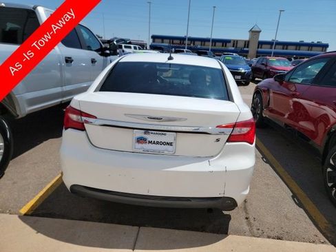Used 2013 Chrysler 200 Touring w/ S Exterior Appearance Pkg FWD image 5