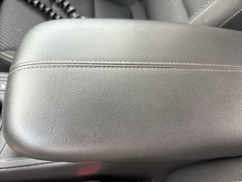 Used 2024 GMC Terrain SLE w/ Driver Convenience Package AWD/4WD image 33